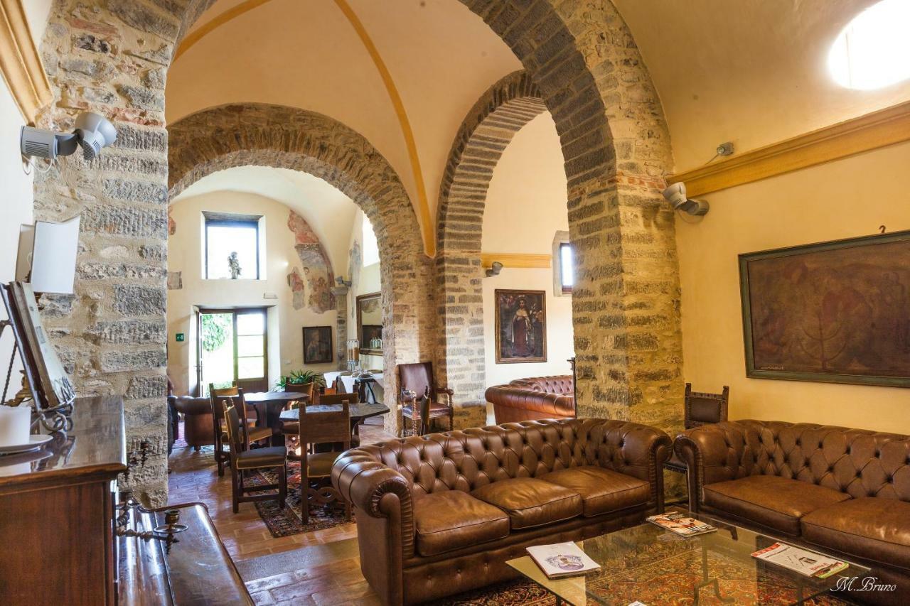Life Hotels Abbazia San Faustino Resort Carpini Buitenkant foto